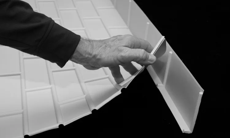 EC 3-5/8" caulkless edge cap, Advanced Formliners accessory