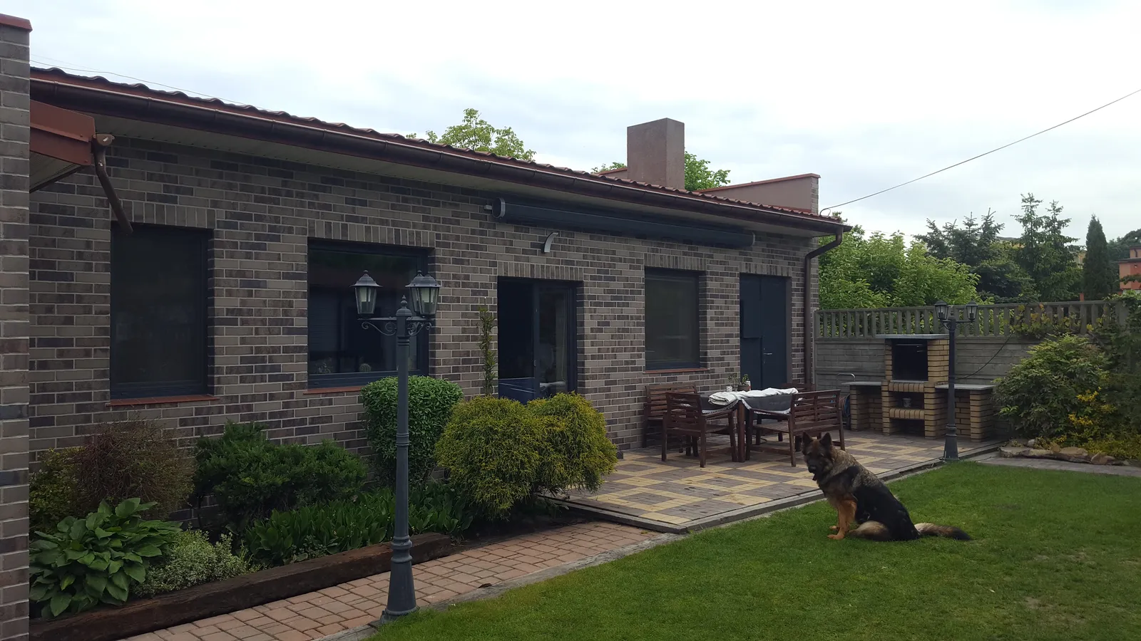 King Klinker Astro House brick slips on a building