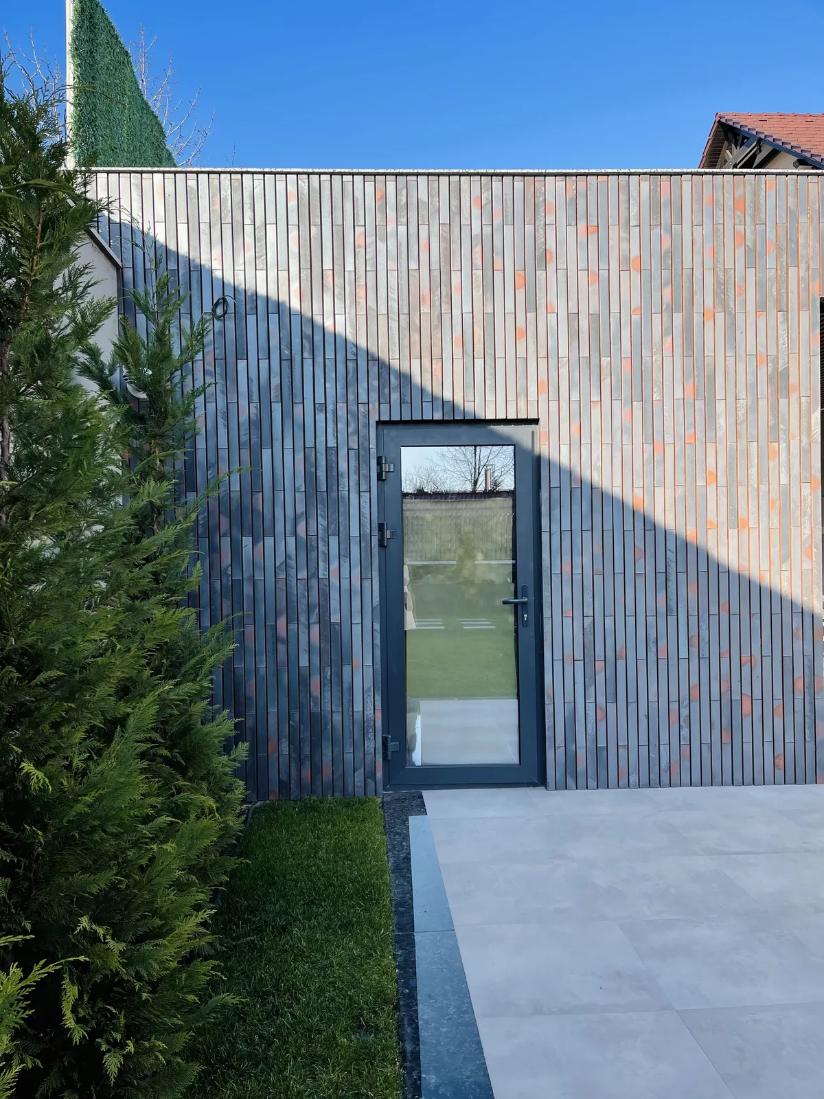 King Klinker Brick Capital brick slips on a house in Moldova