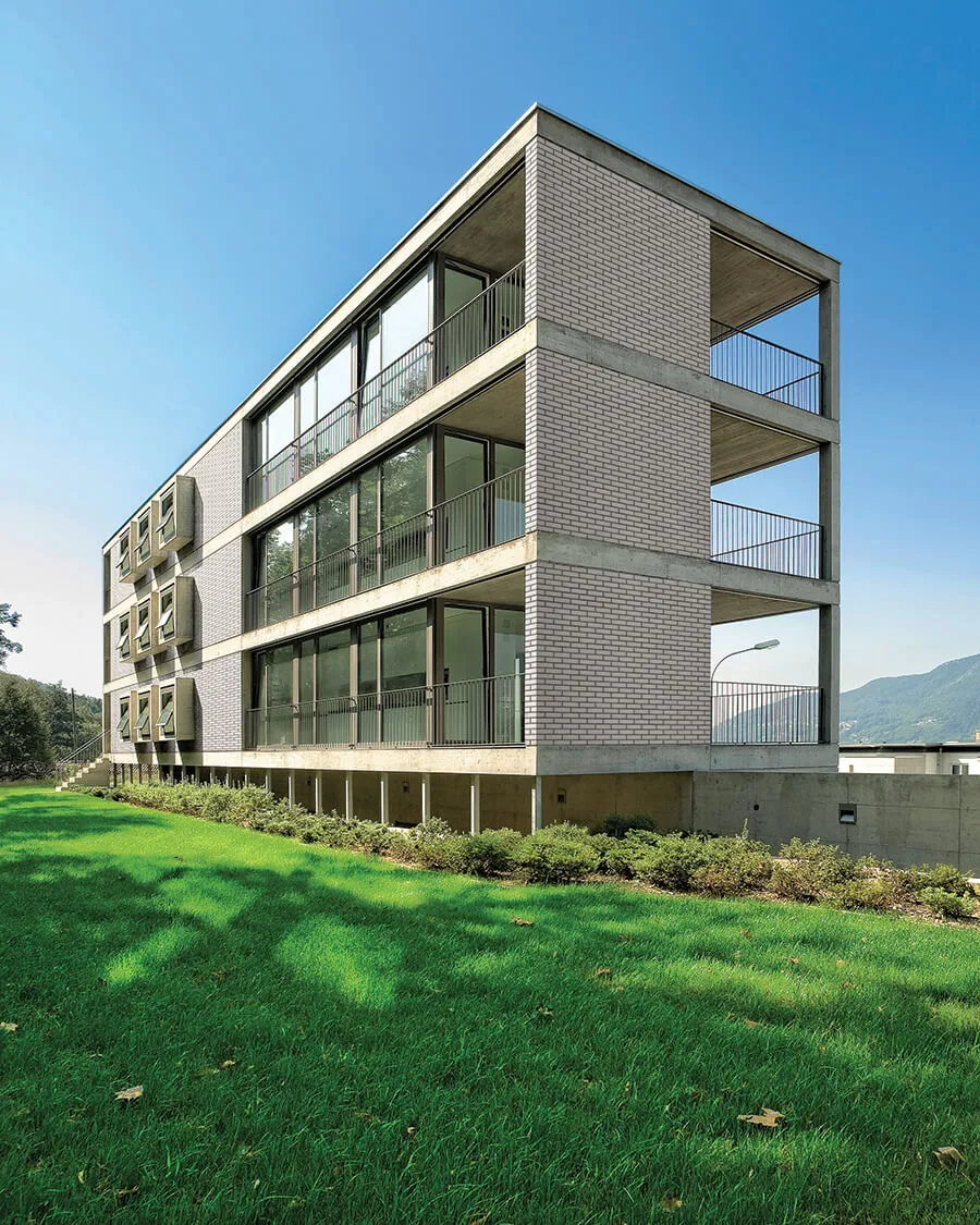 King Klinker Pacific Pearl brick slips on a building