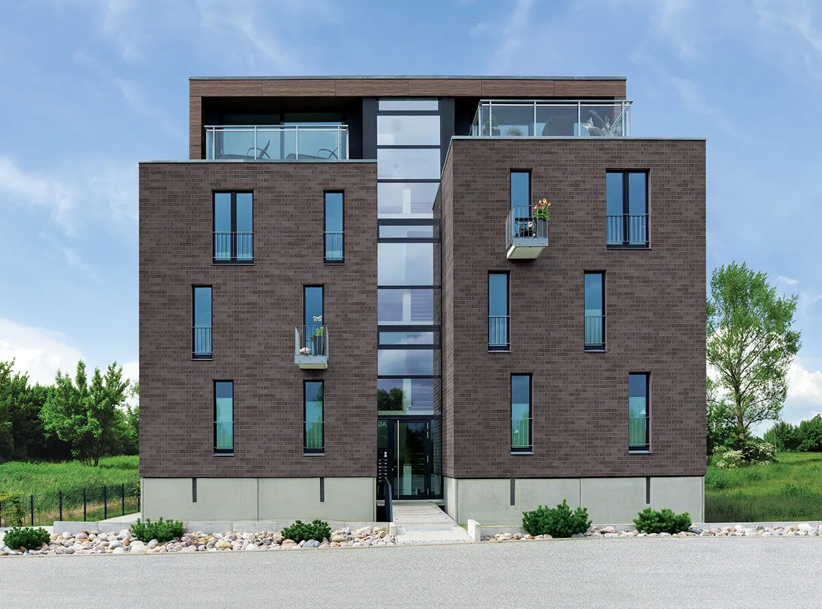 King Klinker Silver Rose brick slips on a building