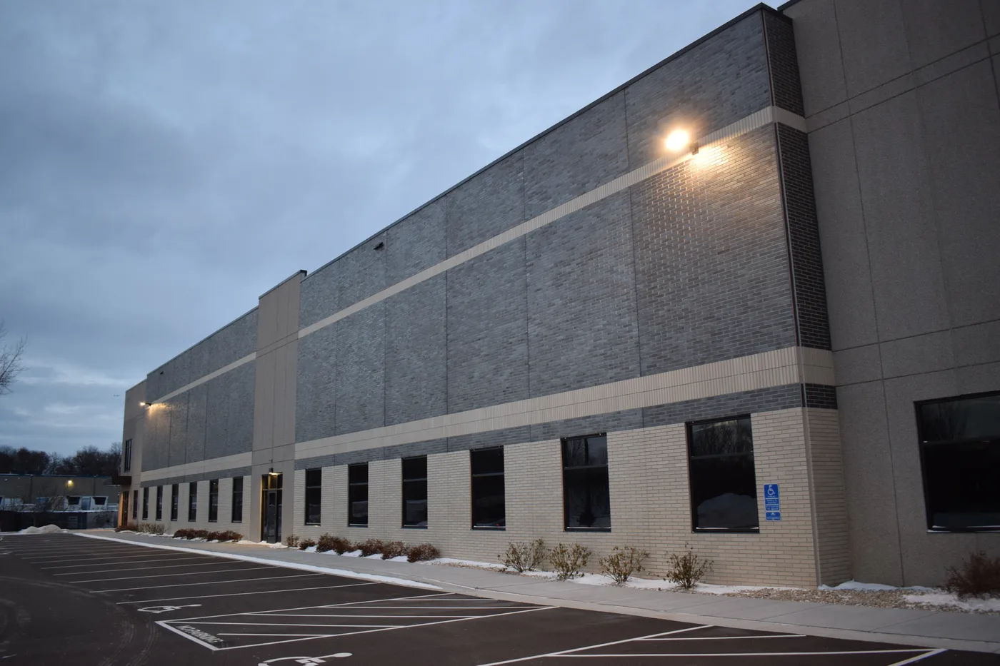 King Klinker thin brick, Columbia Business Center, Eagan, Minnesota