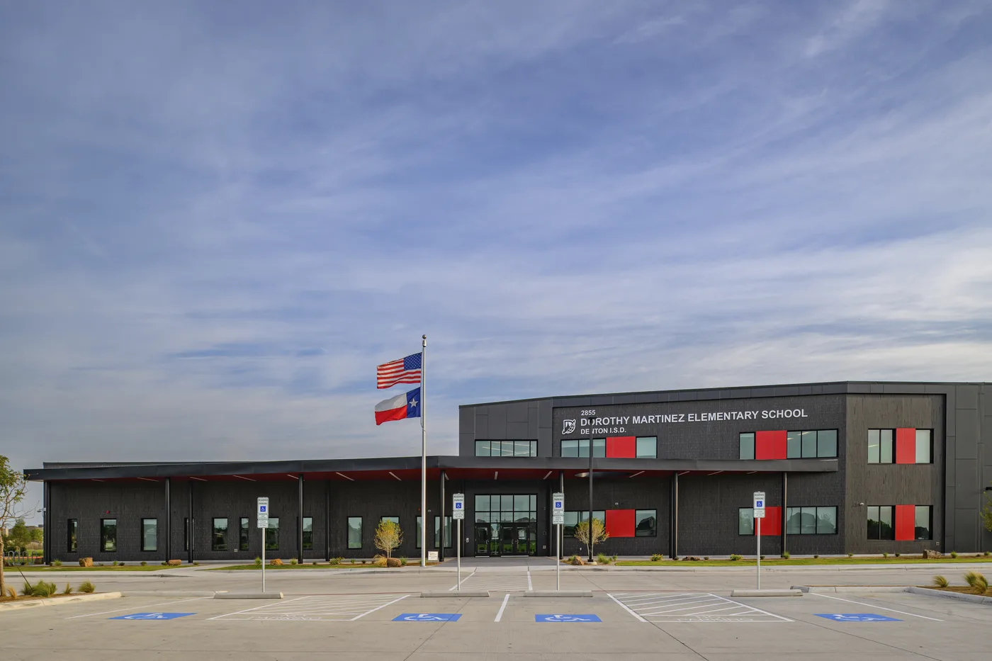 King Klinker thin brick, Dorothy Martinez Elementary School, Little Elm, Texas