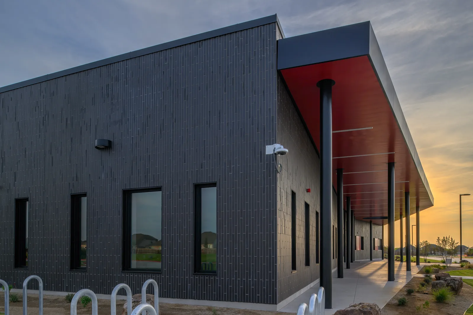 King Klinker thin brick, Dorothy Martinez Elementary School, Little Elm, Texas