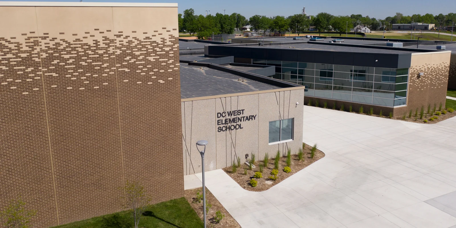 Endicott thin brick, DC West Elementary School, Valley, Nebraska