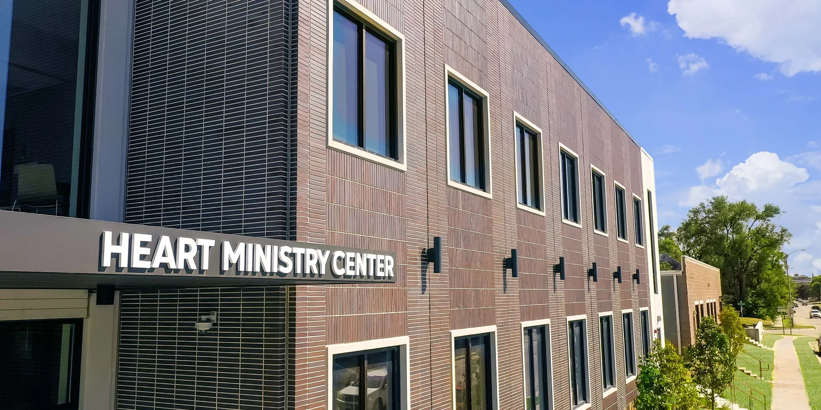 Endicott thin brick, Heart Ministry Center, Omaha, Nebraska