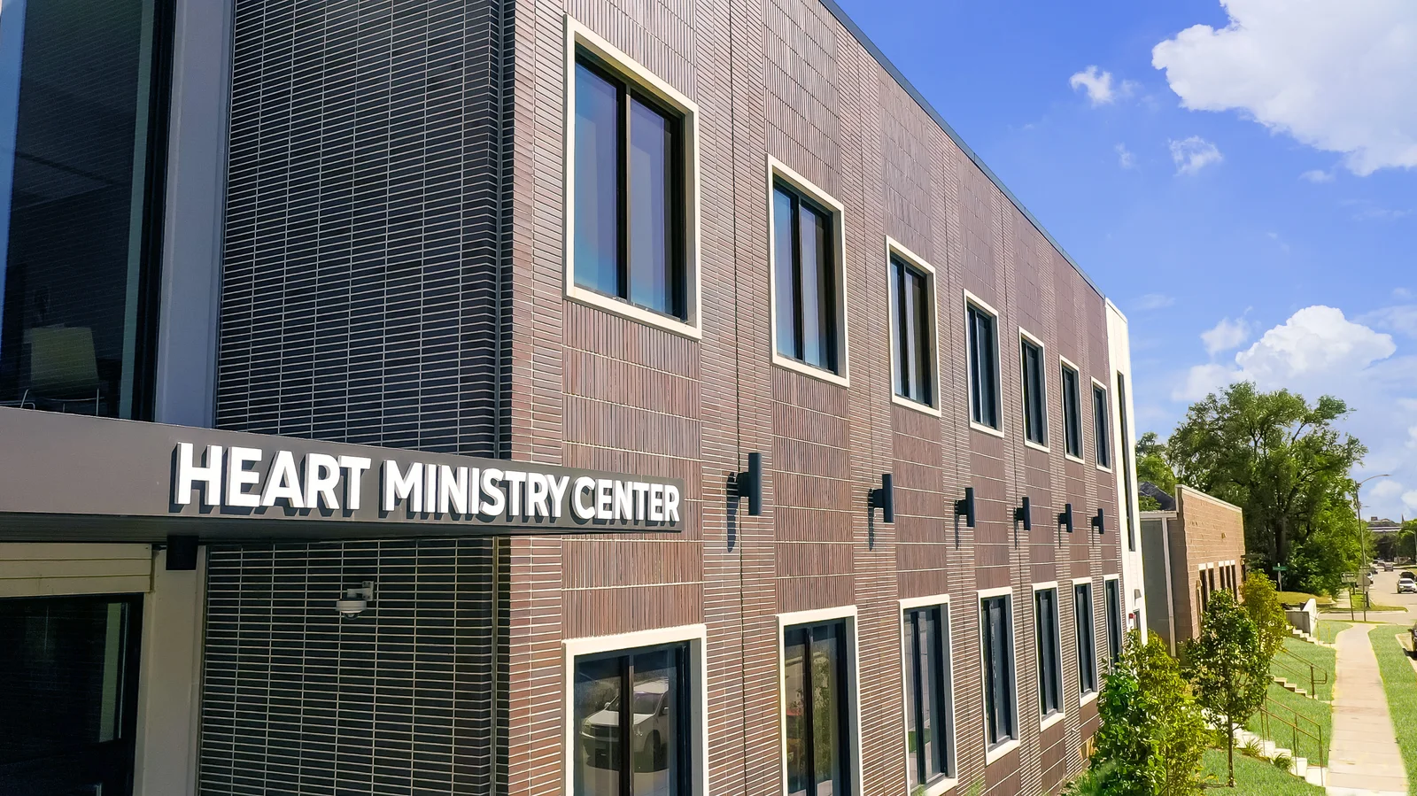 Endicott thin brick, Heart Ministry Center, Omaha, Nebraska