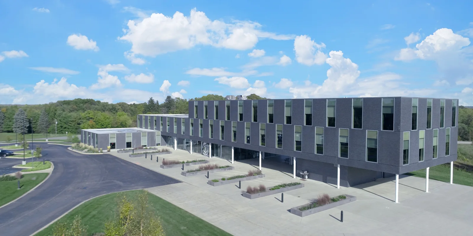 Endicott thin brick, Honor Credit Union Operation Center, Berrien Springs, Michigan