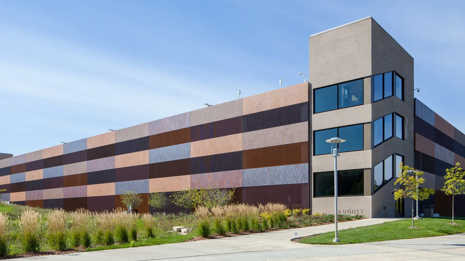 Endicott thin brick, Normandale Community College Parking Ramp, Bloomington, Minnesota