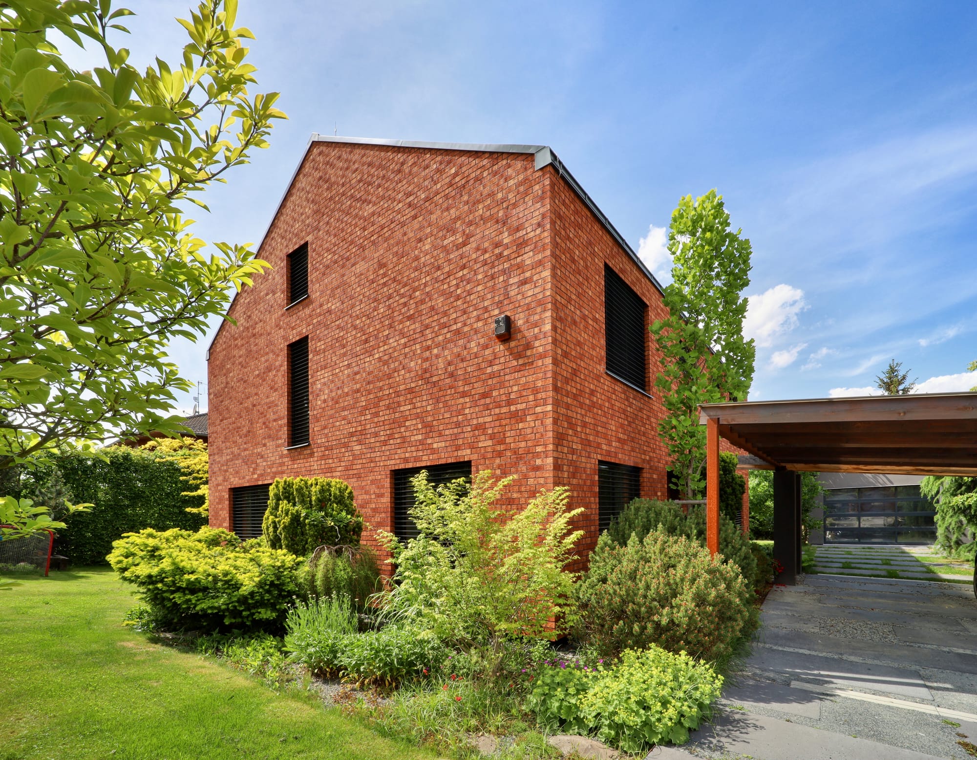 King Klinker Purple Rain brick slips, family house, Czech Republic