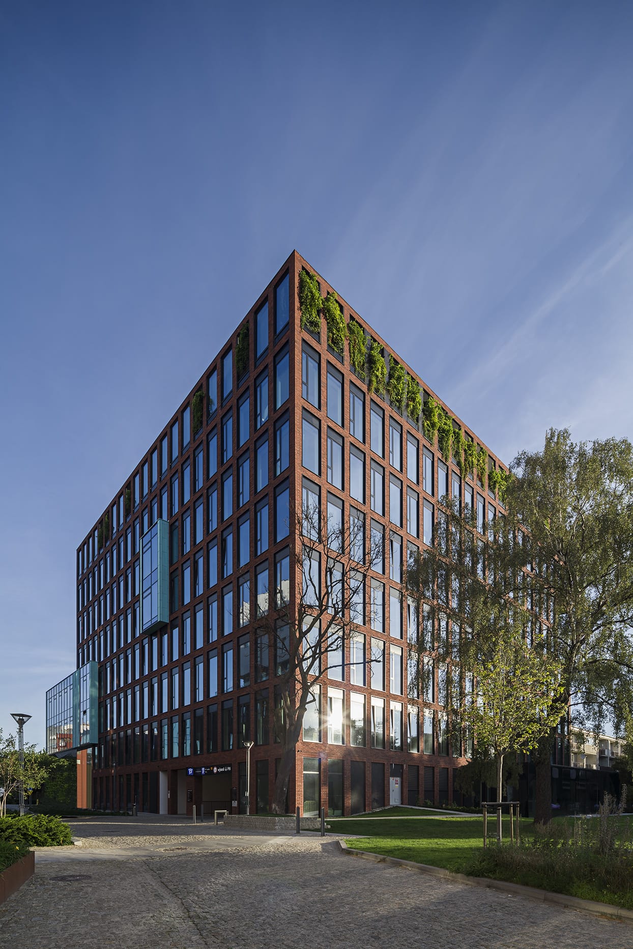 King Klinker brick slips, GATO office building, Gdańsk, Poland