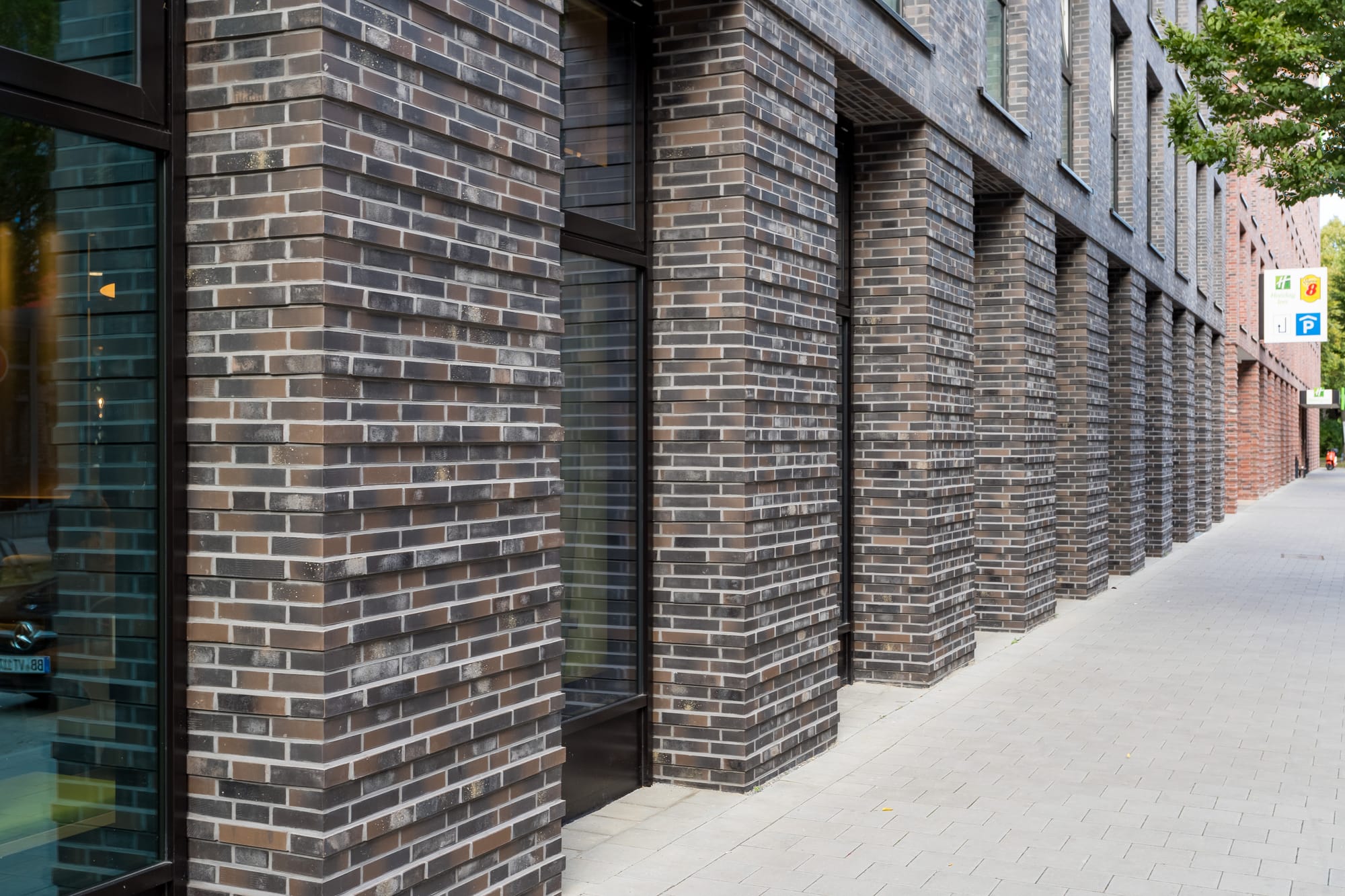 King Klinker brick slips, Hotel Super 8 Hamburg, Hamburg, Germany