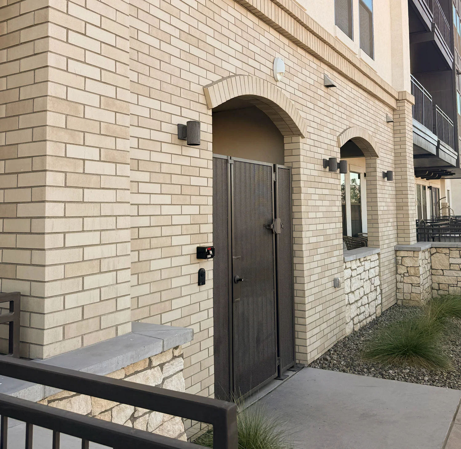 King Klinker thin brick, Multifamily building, Phoenix, Arizona