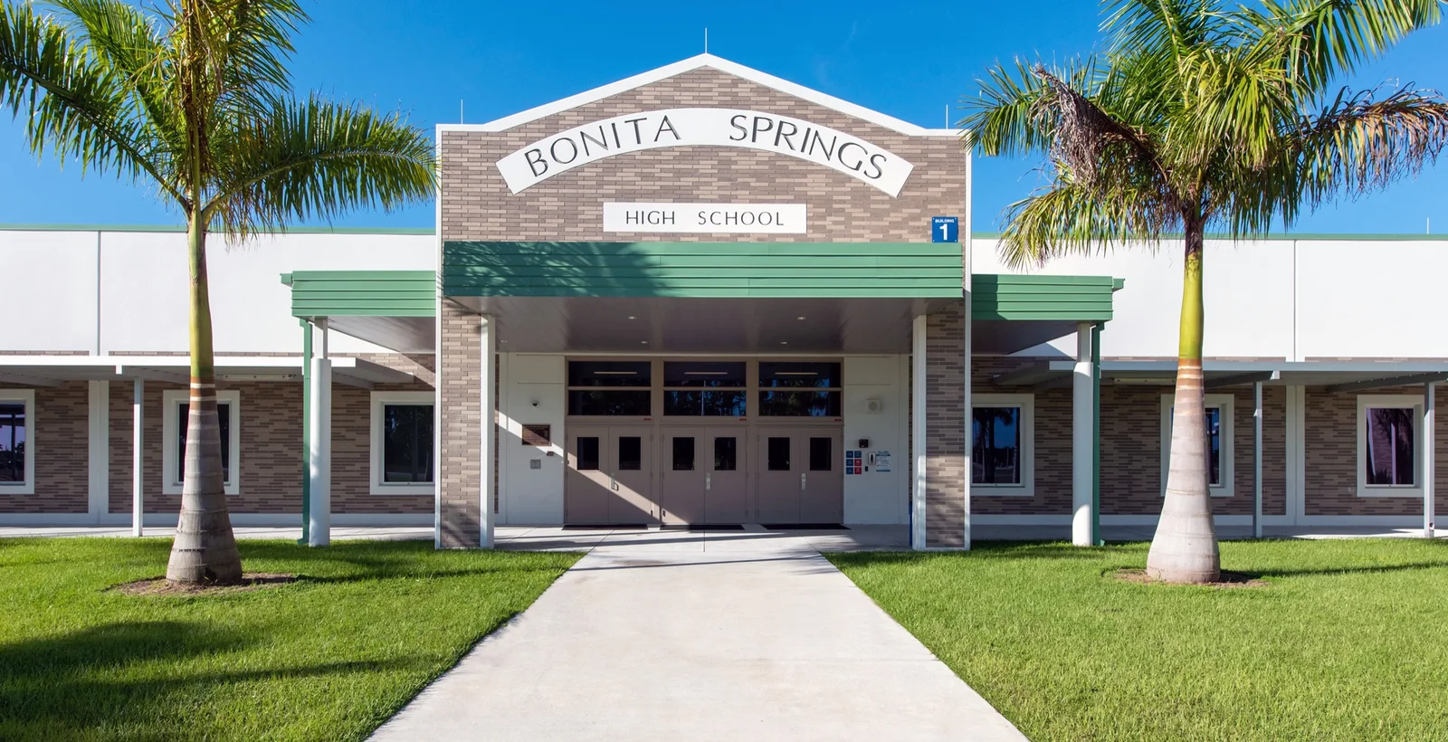 Bonita Springs, MetroBrick 105 Fieldstone, 505 Monument