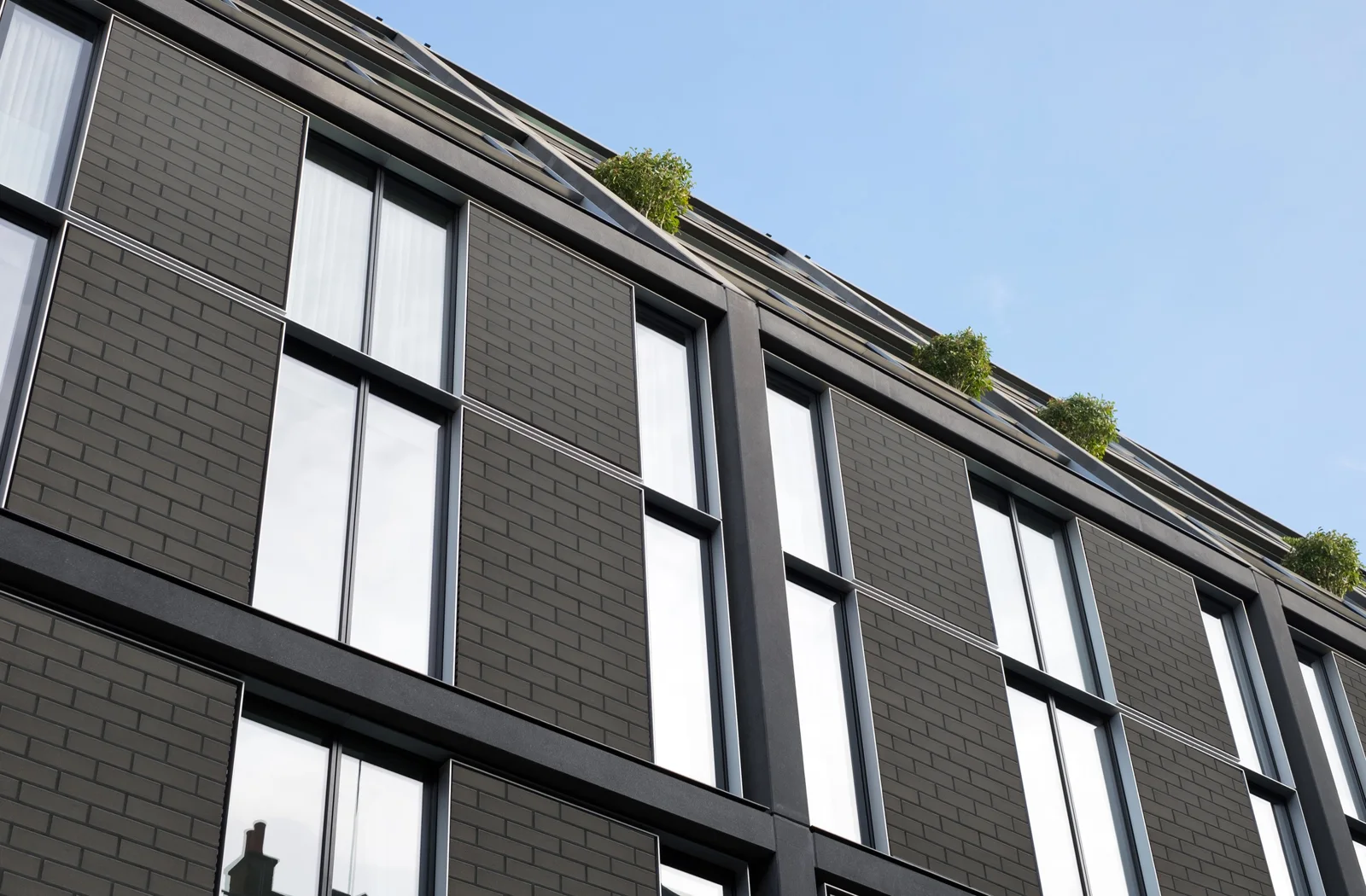 Graphic Exterior Wall, MetroBrick 705 Graphite