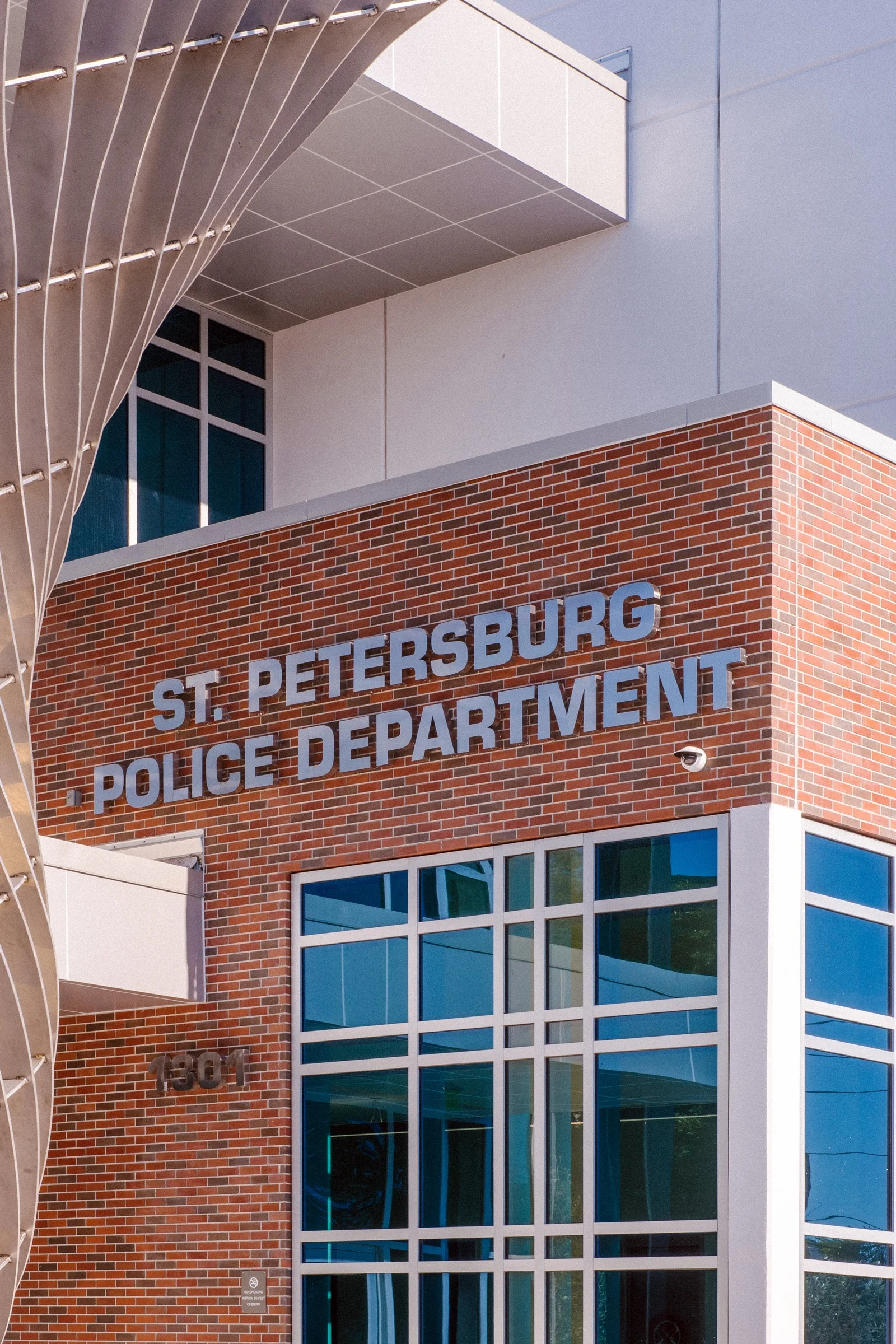 St. Petersburg Police Dept., MetroBrick 310 Main Street, 320 Schoolhouse Red, 458 Brownstone Flashed