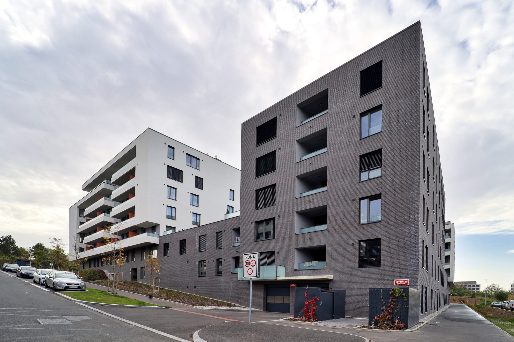King Klinker Frozen Island brick slips, Ranta apartments, Prague