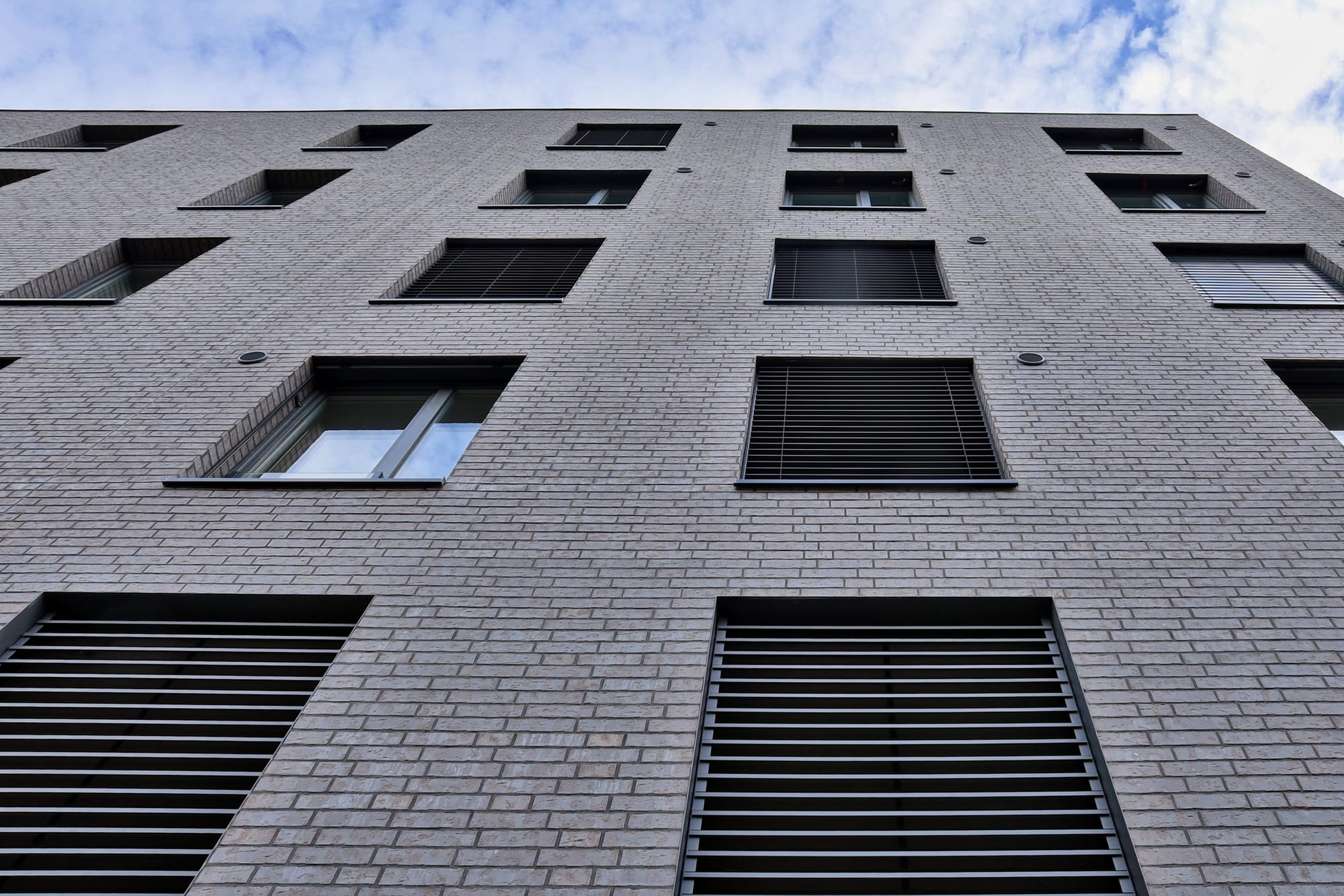 King Klinker brick slips, Ranta apartments, Prague, Czech Republic
