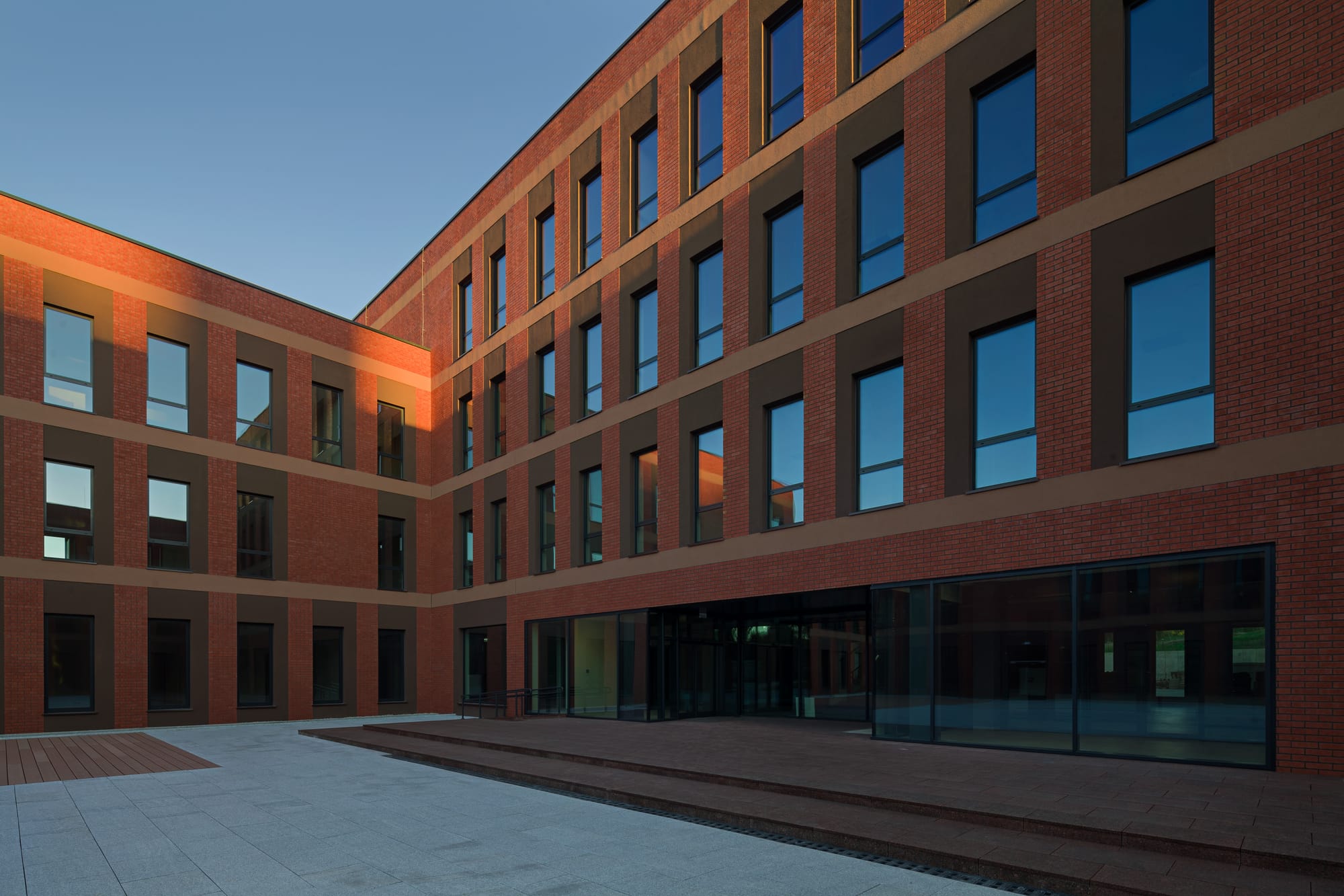 King Klinker Bengali Sunrise brick slips, University of Warmia and Mazury, Olsztyn