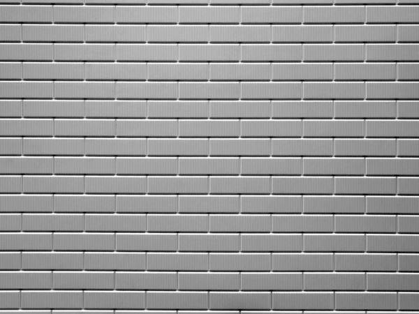 Half bond formliner pattern cast in concrete